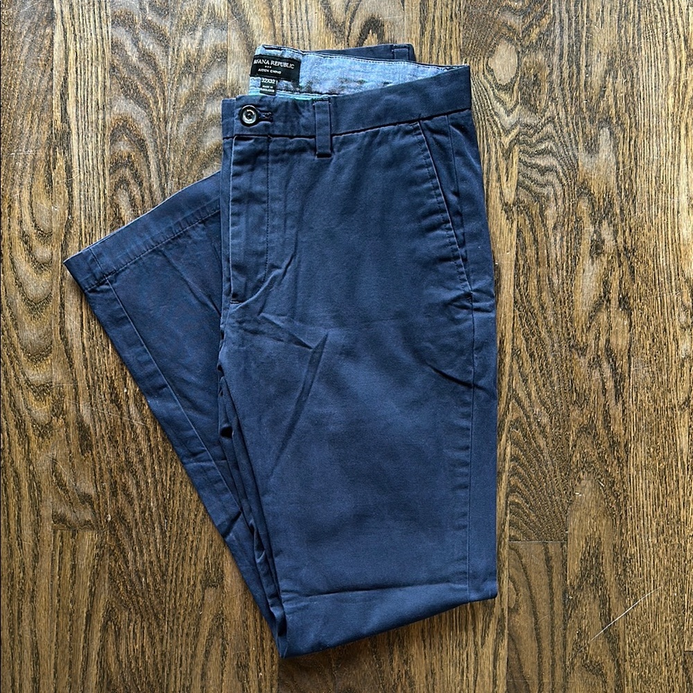Banana Republic Men's Navy Chino Pants